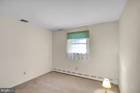 Bedroom - 5306 E Lorane Rd, Reading, PA 19606 photo 4 of 5