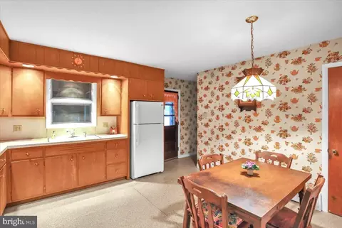 Kitchen - 5306 E Lorane Rd, Reading, PA 19606 photo 1 of 2