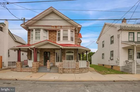 129 N Main St, Bernville, PA 19506