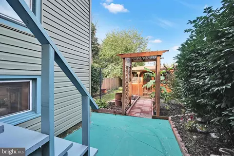 Exterior - 614 N 3rd St, Reading, PA 19601 photo 6 of 8