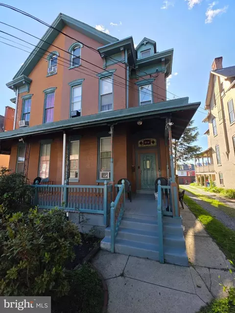 614 N 3rd St, Reading, PA 19601