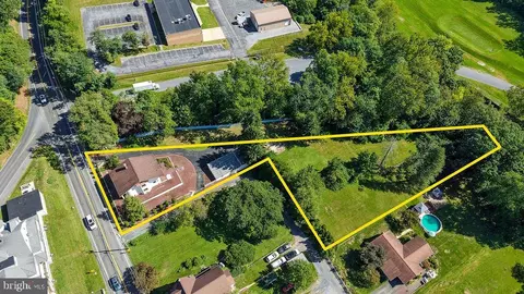 View/Area - 900 Morgantown Rd, Reading, PA 19607 photo 2 of 2
