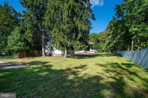 Exterior - 900 Morgantown Rd, Reading, PA 19607 photo 12 of 12