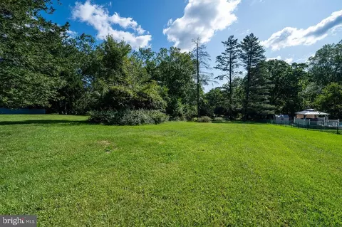Exterior - 900 Morgantown Rd, Reading, PA 19607 photo 9 of 12