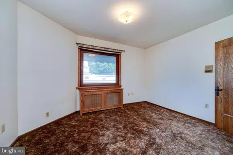 Bedroom - 900 Morgantown Rd, Reading, PA 19607 photo 1 of 3