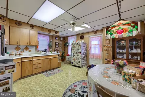 Entry Way - 310 N State St, Shillington, PA 19607 photo 3 of 3