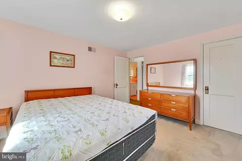 Bedroom - 605 Meade Ter, Reading, PA 19607 photo 4 of 5