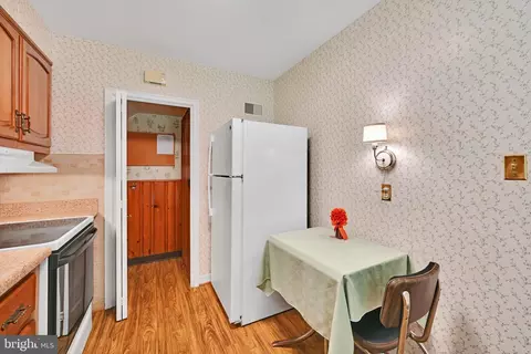 Kitchen - 605 Meade Ter, Reading, PA 19607 photo 2 of 3