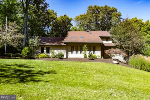 30 Robin Lea Ln, Fleetwood, PA 19522