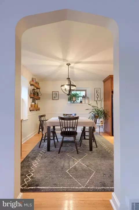 Dining - 603 State St, Shillington, PA 19607 photo 1 of 7
