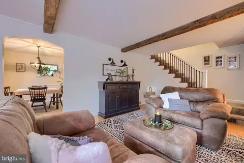 Entry Way - 603 State St, Shillington, PA 19607 photo 2 of 10