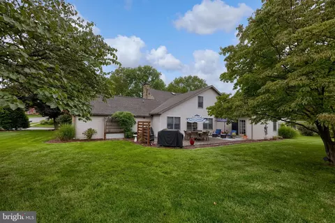 Exterior - 603 State St, Shillington, PA 19607 photo 14 of 15