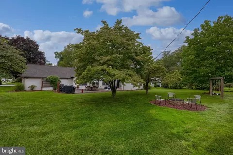Exterior - 603 State St, Shillington, PA 19607 photo 10 of 15