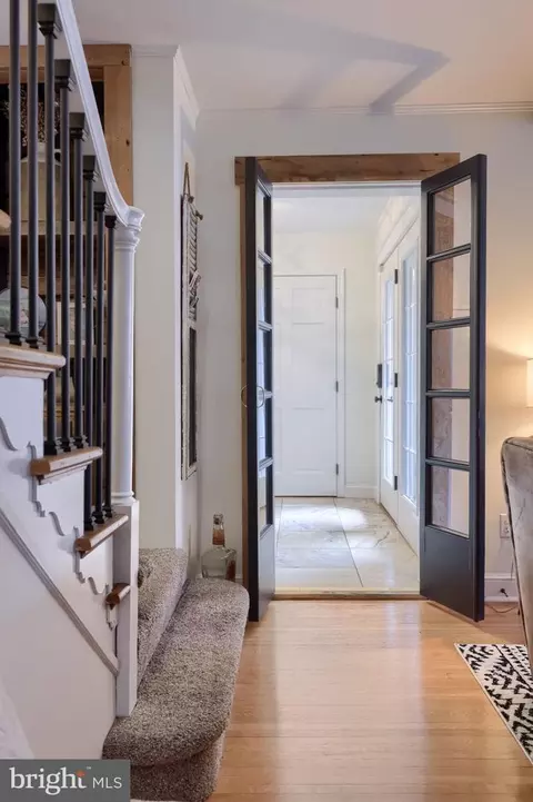 Entry Way - 603 State St, Shillington, PA 19607 photo 4 of 10