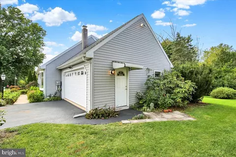 Exterior - 4674 Pheasant Run N, Reading, PA 19606 photo 5 of 10