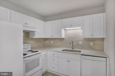Kitchen - 14 F Fairway Rd, Reading, PA 19607 photo 1 of 1