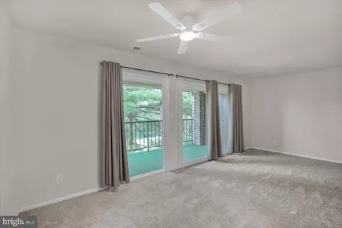 Living - 14 F Fairway Rd, Reading, PA 19607 photo 5 of 6