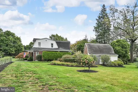 Exterior - 24 Upland Rd, Reading, PA 19609 photo 29 of 29