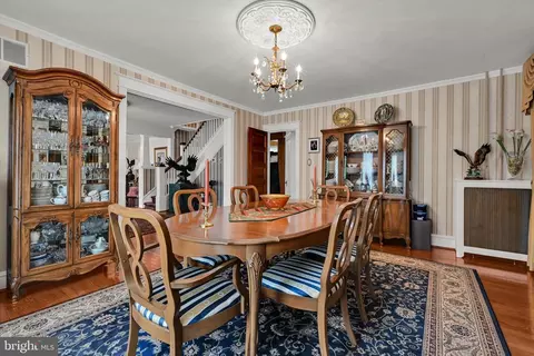 Dining - 24 Upland Rd, Reading, PA 19609 photo 2 of 3