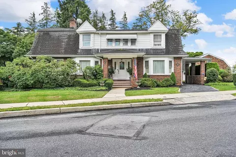 Exterior - 24 Upland Rd, Reading, PA 19609 photo 2 of 29
