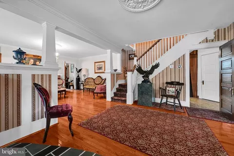 Entry Way - 24 Upland Rd, Reading, PA 19609 photo 2 of 4