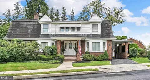 Exterior - 24 Upland Rd, Reading, PA 19609 photo 3 of 29