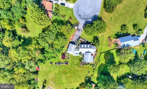 18 Arbor Rd, Mohnton, PA 19540