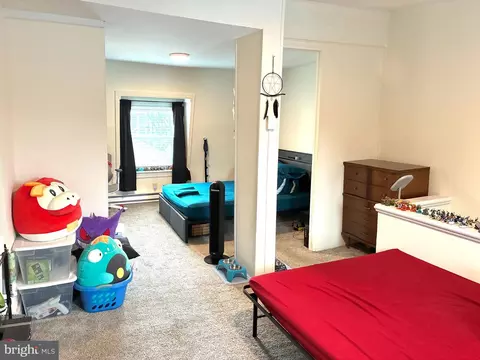 Bedroom - 833 Rose St, Reading, PA 19601 photo 6 of 7