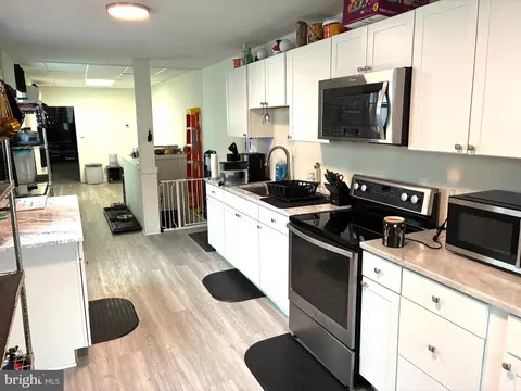 Kitchen - 833 Rose St, Reading, PA 19601 photo 3 of 3