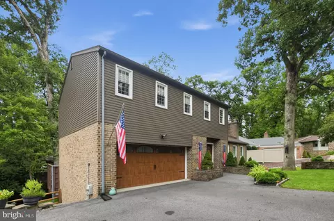 Exterior - 10 Nassau Cir, Reading, PA 19607 photo 3 of 9