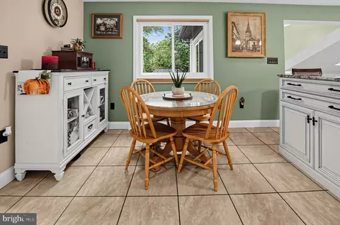Dining - 10 Nassau Cir, Reading, PA 19607 photo 2 of 2