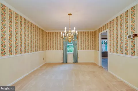 Dining - 820 Apple Dr, Wyomissing, PA 19610 photo 1 of 2
