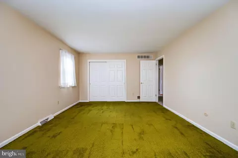 Bedroom - 820 Apple Dr, Wyomissing, PA 19610 photo 2 of 2