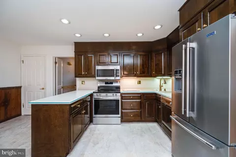 Kitchen - 820 Apple Dr, Wyomissing, PA 19610 photo 2 of 2