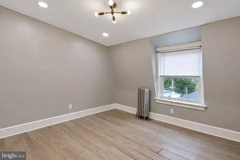 Bedroom - 346 Spring St, Reading, PA 19601 photo 1 of 1