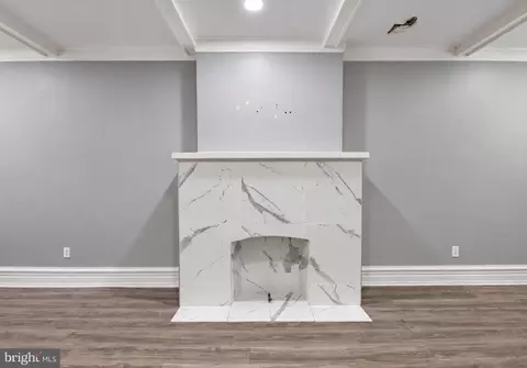 Entry Way - 346 Spring St, Reading, PA 19601 photo 3 of 3