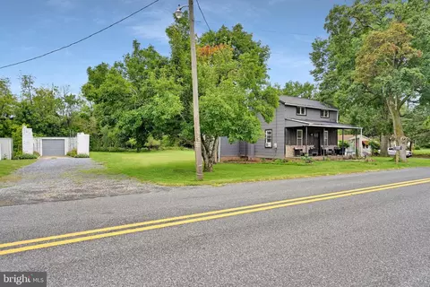 1443 Railroad Rd, Dauberville, PA 19533