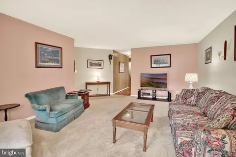 Living - 15 Tanglewood Dr, Reading, PA 19607 photo 1 of 6