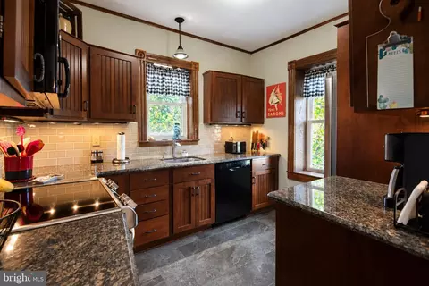Kitchen - 5 Bowers Rd, Reading, PA 19605 photo 3 of 3