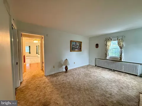 Living - 111 Old Fritztown Rd, Reading, PA 19607 photo 6 of 6