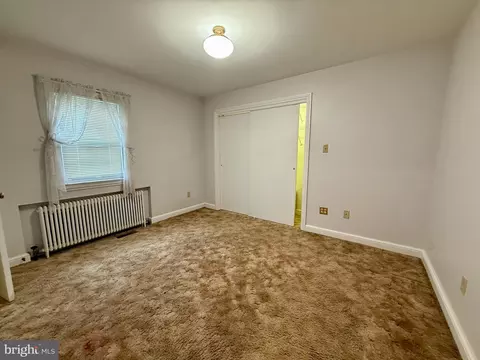Bedroom - 111 Old Fritztown Rd, Reading, PA 19607 photo 4 of 5