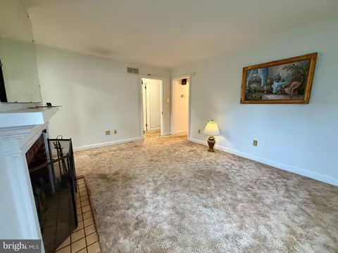 Living - 111 Old Fritztown Rd, Reading, PA 19607 photo 5 of 6