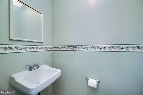 Bath - 1909 Andre Ct, Wyomissing, PA 19610 photo 1 of 3
