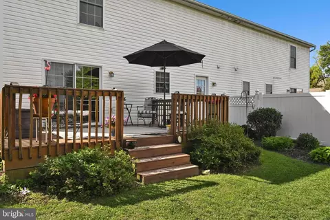 Exterior - 351 Oneida Dr, Sinking Spring, PA 19608 photo 7 of 12
