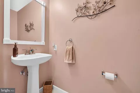 Entry Way - 351 Oneida Dr, Sinking Spring, PA 19608 photo 2 of 2