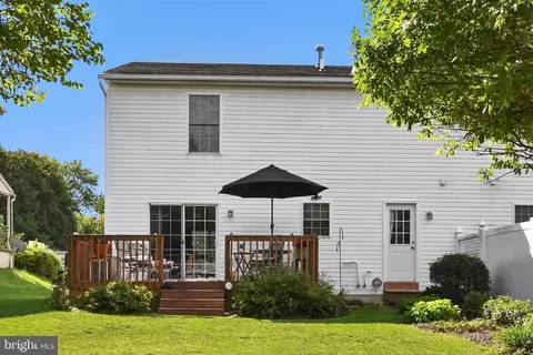 Exterior - 351 Oneida Dr, Sinking Spring, PA 19608 photo 10 of 12