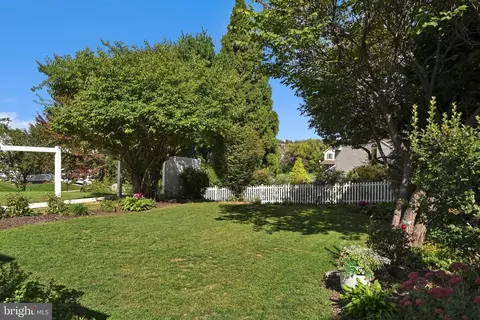 Exterior - 351 Oneida Dr, Sinking Spring, PA 19608 photo 12 of 12