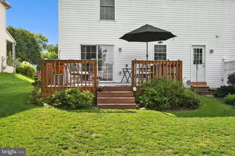 Exterior - 351 Oneida Dr, Sinking Spring, PA 19608 photo 6 of 12