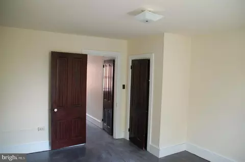 Entry Way - 533 Laurel St, Reading, PA 19602 photo 8 of 8