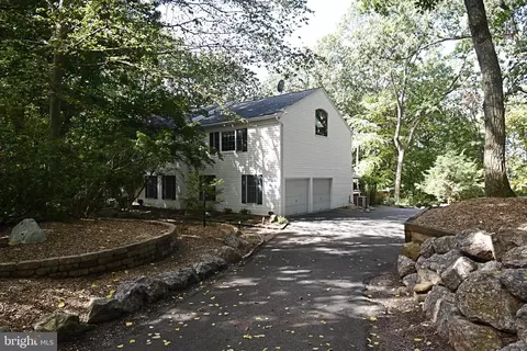 Exterior - 24 Fawn Dr, Reading, PA 19607 photo 1 of 19